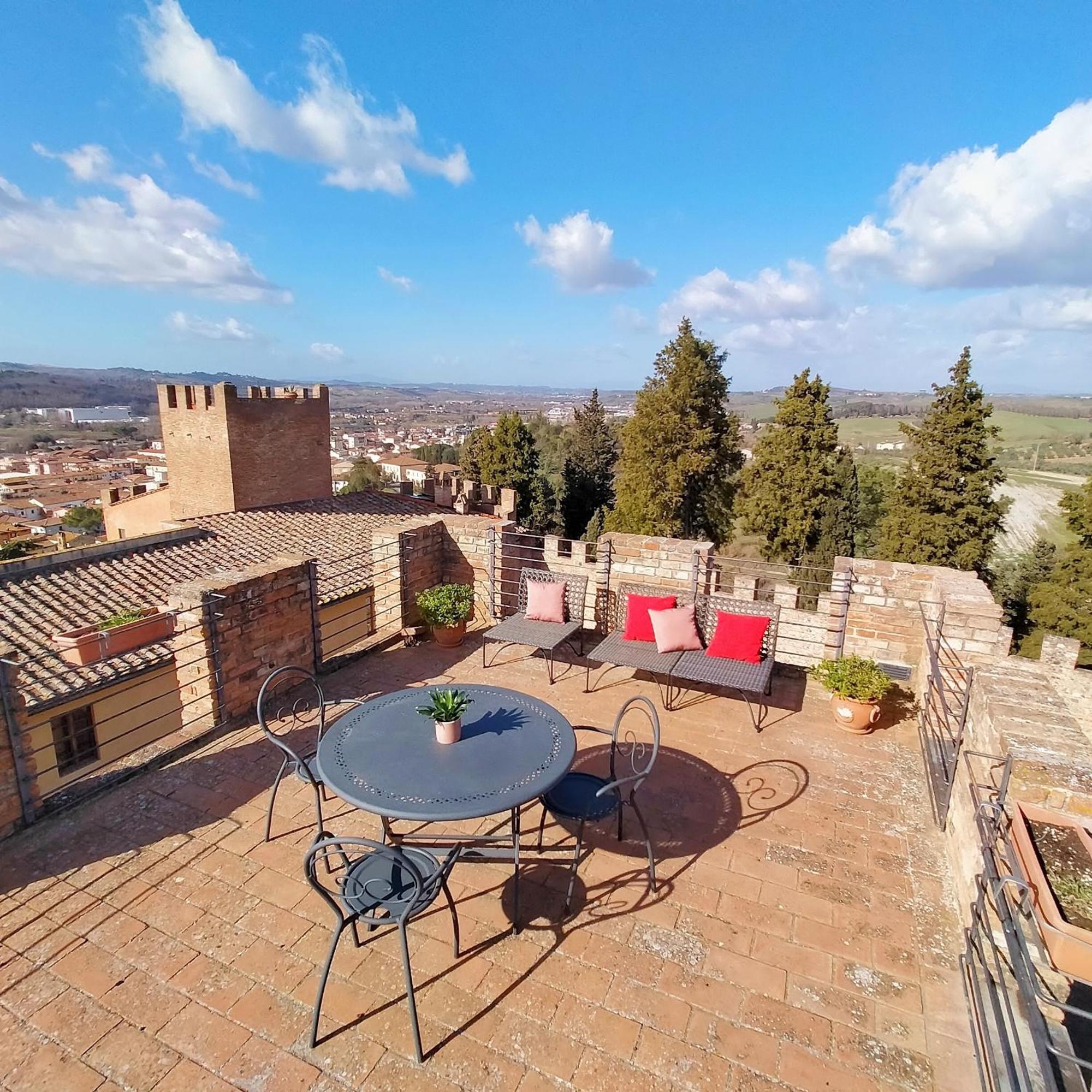 Apartamento Casa Vacanze "La Torre" Certaldo Exterior foto