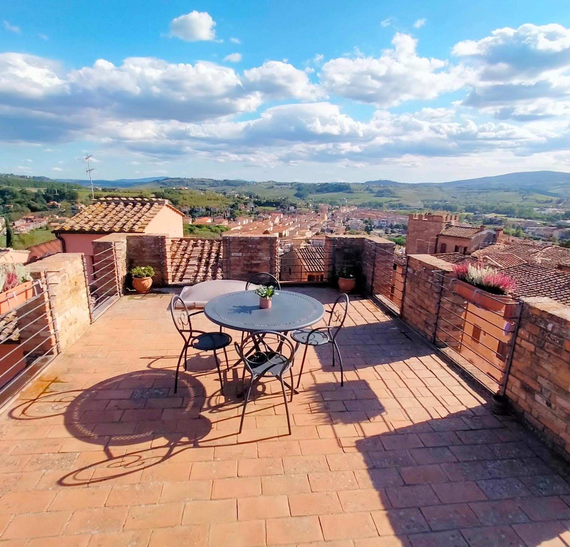 Apartamento Casa Vacanze "La Torre" Certaldo Exterior foto